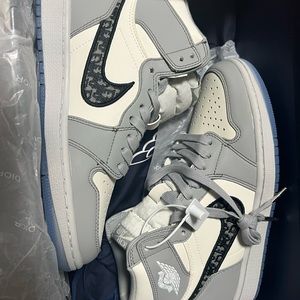 DIOR AIR 1 JORDAN